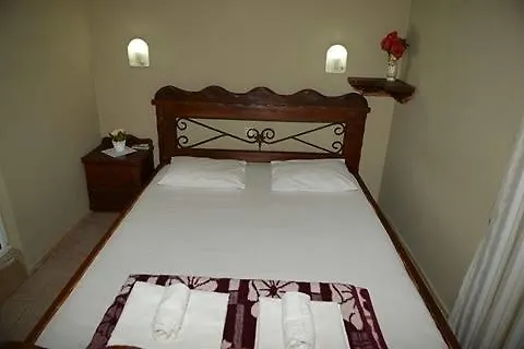 Alis Hotel Kusadasi 0*,